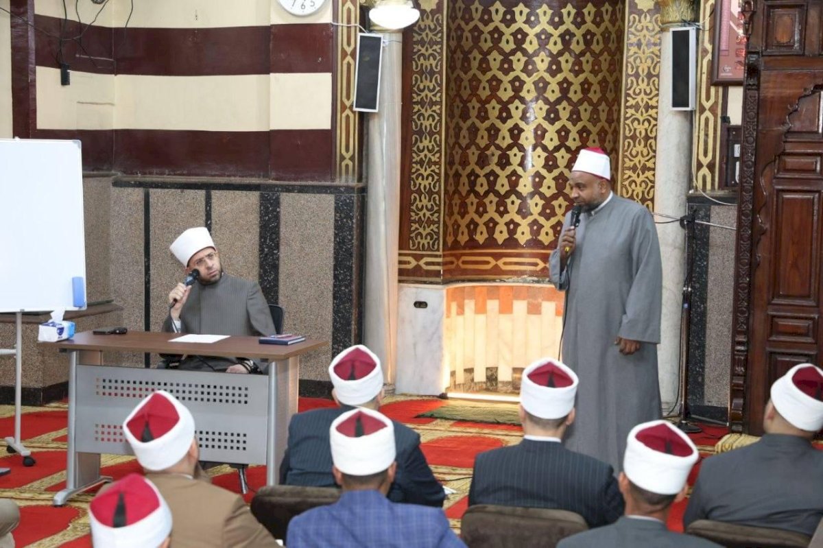 وزير الأوقاف يفتتح دورة «أصول الفكر المعتدل وتحسين الأداء اللغوي» بإدارة أوقاف حلوان
