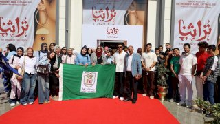 آلاف الزوار العرب والأجانب وحفلات للفنون الشعبية بمعرض تراثنا