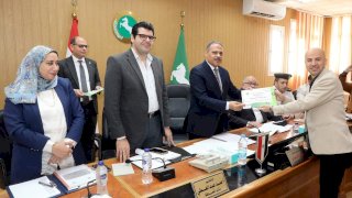 الصحة تفوز في مسابقة التميز الإعلامي ومحافظ الشرقية يكرم الفائزين