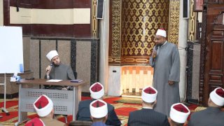 وزير الأوقاف يفتتح دورة «أصول الفكر المعتدل وتحسين الأداء اللغوي» بإدارة أوقاف حلوان